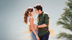 Ask Laftan Anlamaz