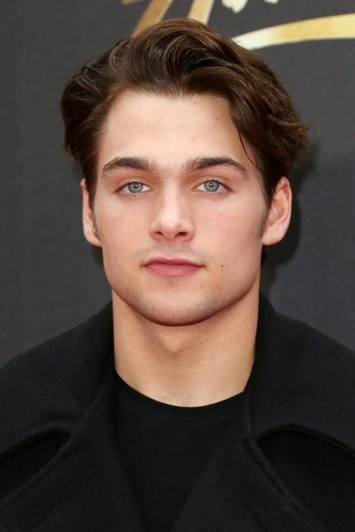 Дилан Спрейберри / Dylan Sprayberry